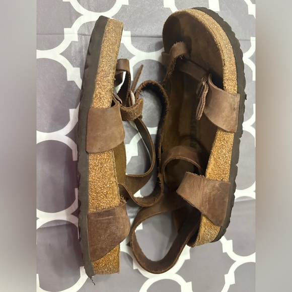 BIRKENSTOCK Womens Yara Sandal Brown Toe Loop Ankle Strap sandal - Picture 4 of 12